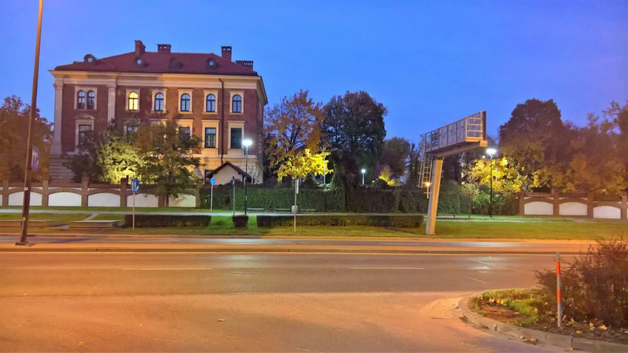 R&R Apart Cracow Krakow Ngoại thất bức ảnh
