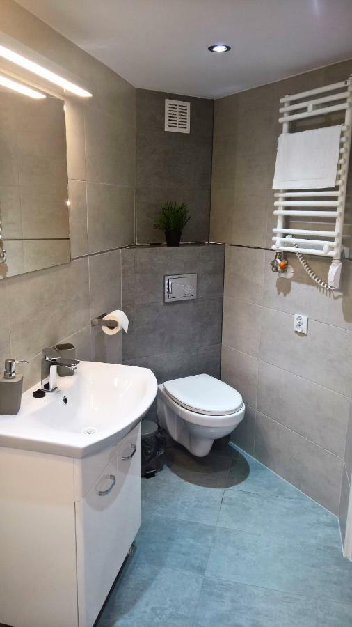 R&R Apart Cracow Krakow Ngoại thất bức ảnh