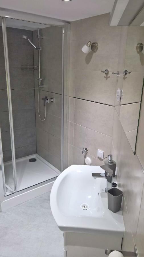 R&R Apart Cracow Krakow Ngoại thất bức ảnh
