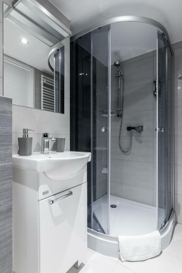 R&R Apart Cracow Krakow Ngoại thất bức ảnh