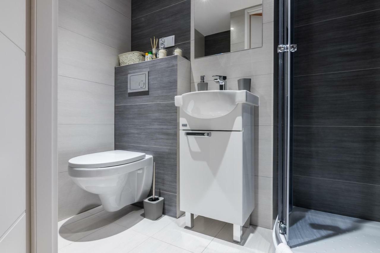 R&R Apart Cracow Krakow Ngoại thất bức ảnh