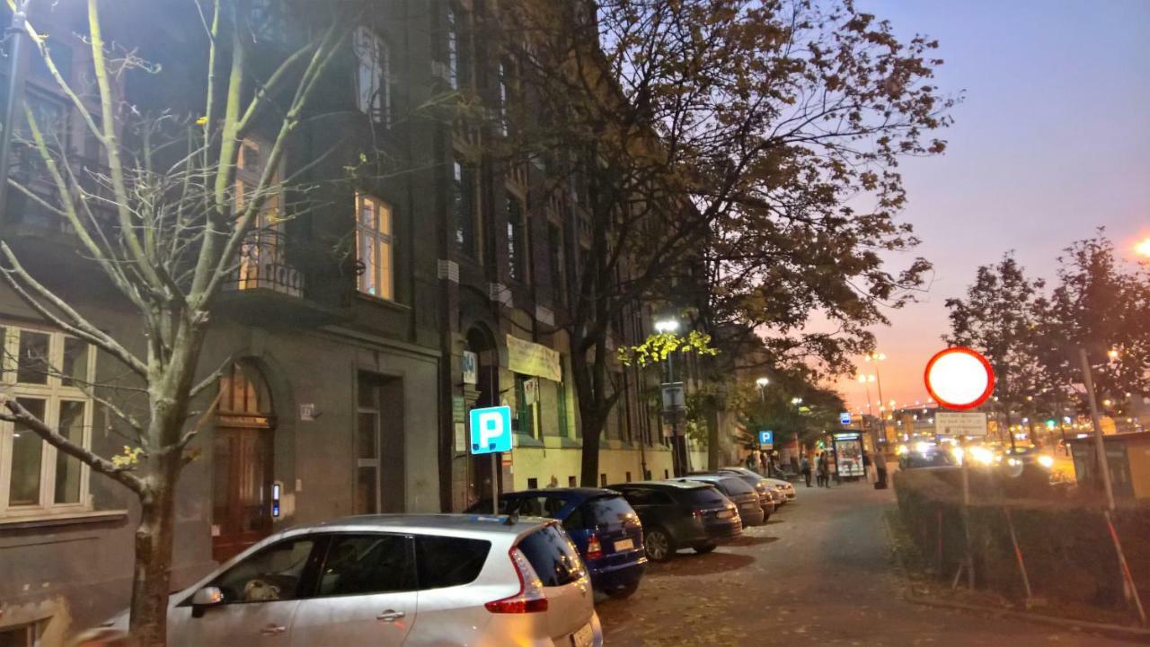 R&R Apart Cracow Krakow Ngoại thất bức ảnh